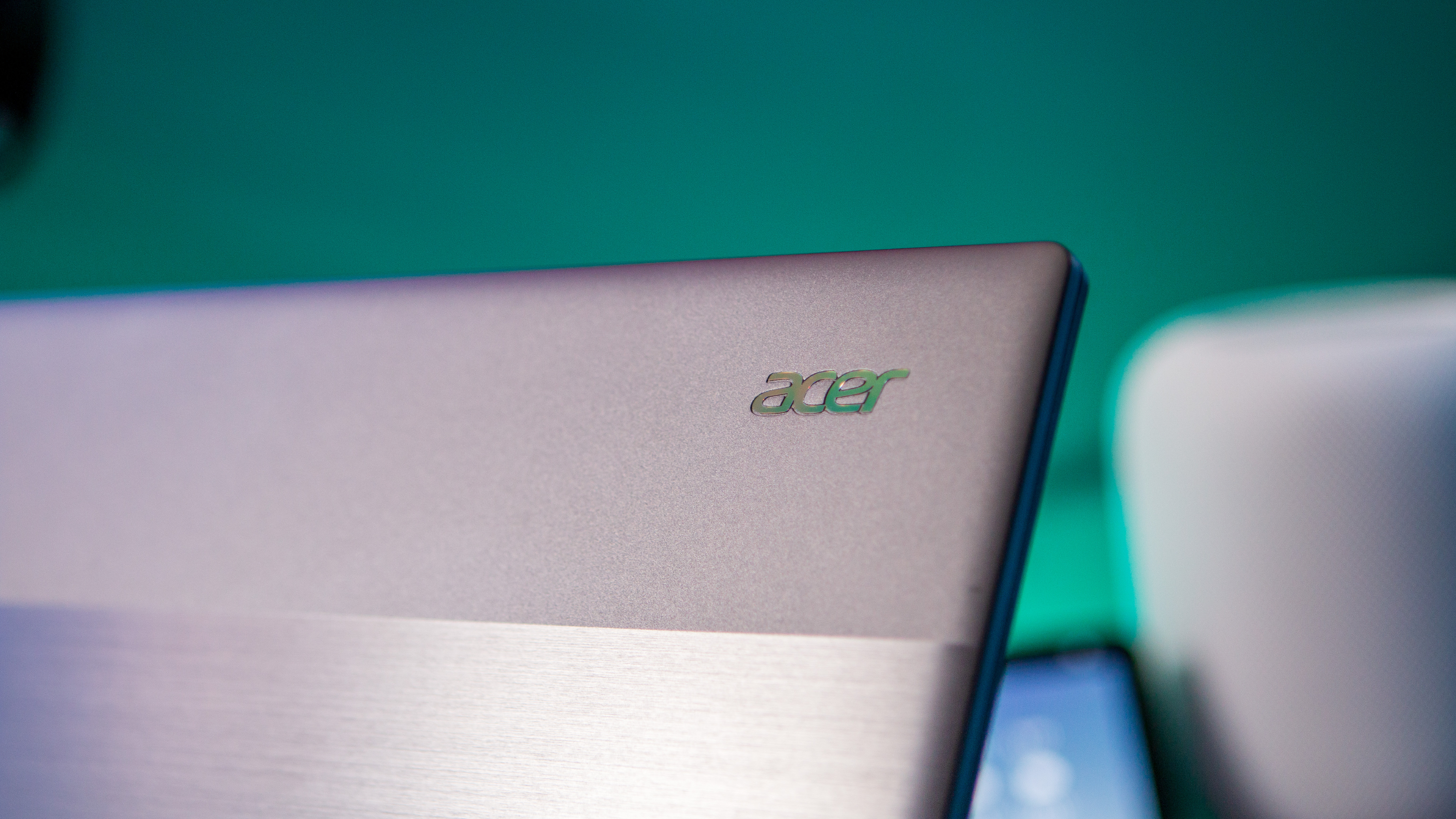 Gros plan sur le logo Acer sur Acer Chromebook 516 GE